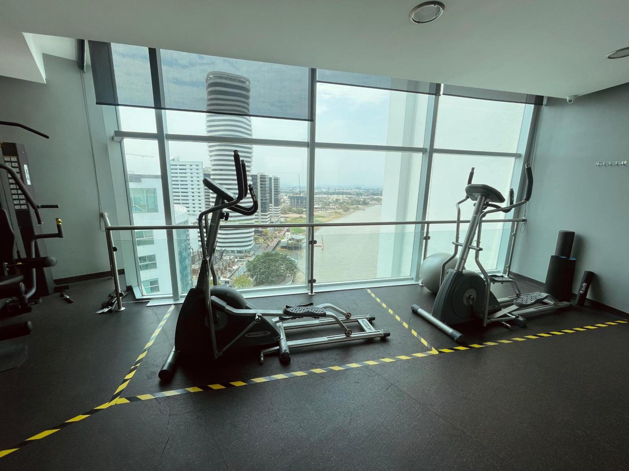 Suite Riverfront Puerto Santa Ana Guayaquil Exterior foto